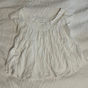 Aritzia Talula - off the shoulder crinkle top! Xs flowy shirt.
